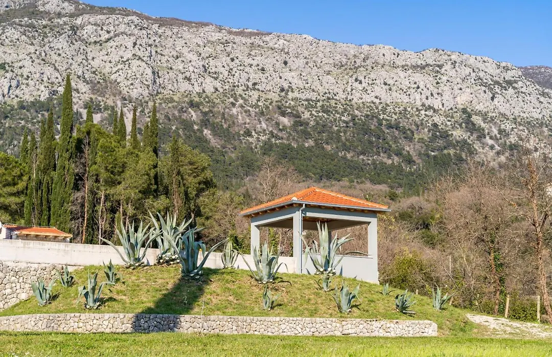 Villa Agave-1